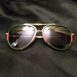 Gucci GG0062S Aviator Sunglasses In Green And Red